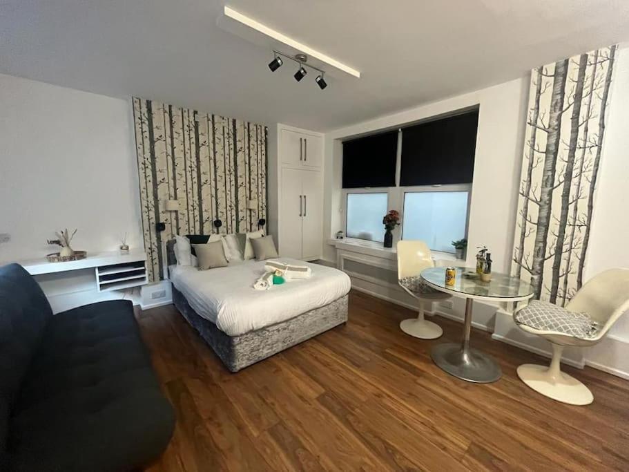 Tree Studio Apartment Barbican F3 Londyn Zewnętrze zdjęcie
