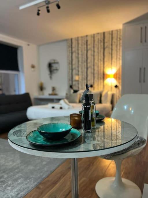 Tree Studio Apartment Barbican F3 Londyn Zewnętrze zdjęcie