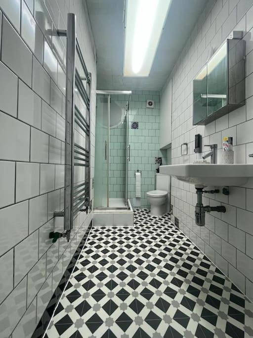 Tree Studio Apartment Barbican F3 Londyn Zewnętrze zdjęcie